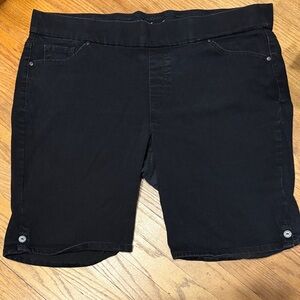 Gloria Vanderbilt Black Jean Shorts